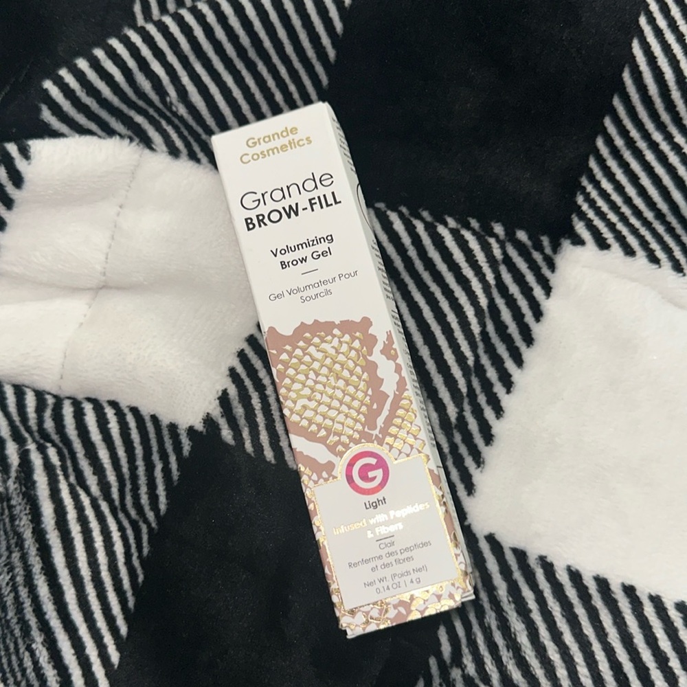 Grande brow-fill ✨✨✨